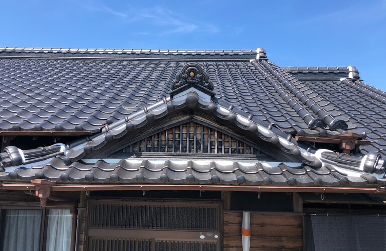 U様邸（津市）屋根漆喰・瓦ラバーロック施工【屋根修繕工事なら株式会社NEXTクリエイト】