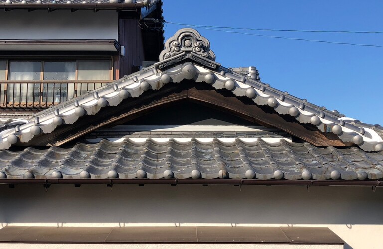 N様邸（津市）屋根漆喰・瓦ラバーロック施工【屋根修繕工事なら株式会社NEXTクリエイト】